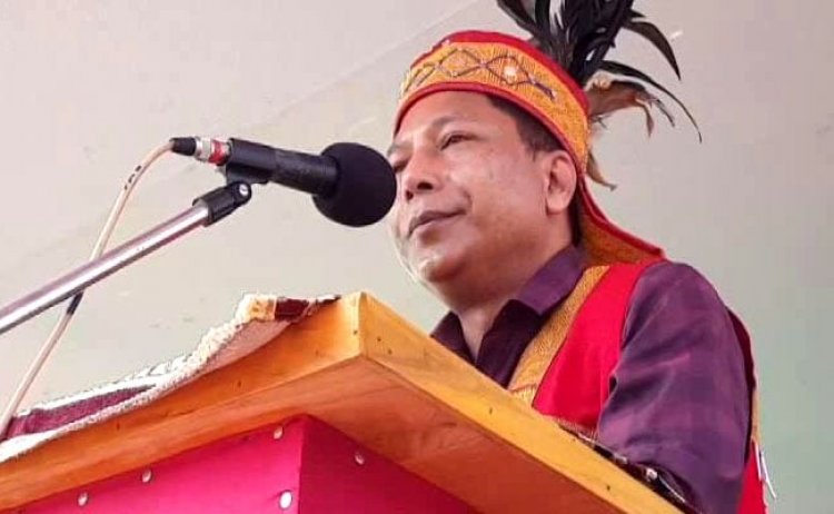 देर रात ममता बनर्जी की कांग्रेस पर स्ट्राइक, पूर्व CM समेत 17 में से 12 विधायक TMC में शामिल
