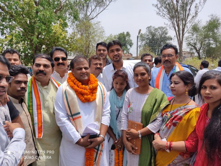 कांग्रेस प्रभारी डॉ चंदन यादव के बाराद्वार में डॉ चौलेश्वर चंद्राकर के नेतृत्व में हुआ भव्य स्वागत