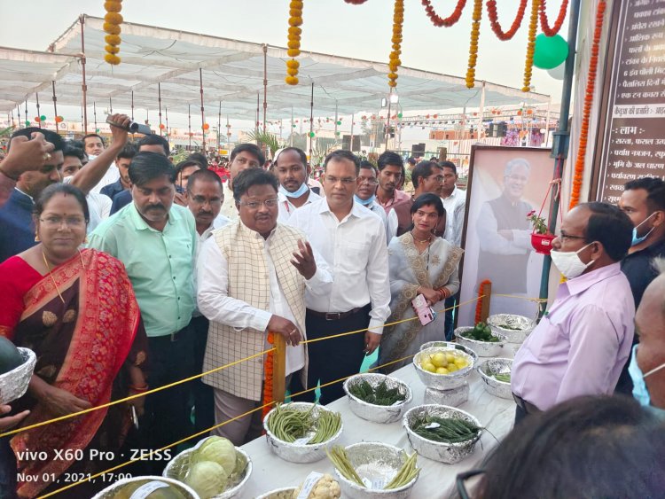 मुख्यमंत्री भूपेश बघेल क़े नेतृत्व में कुनकुरी विधानसभा की जनता क़े सपनों को साकार करने काटिबद्ध है :-यू.डी. मिंज