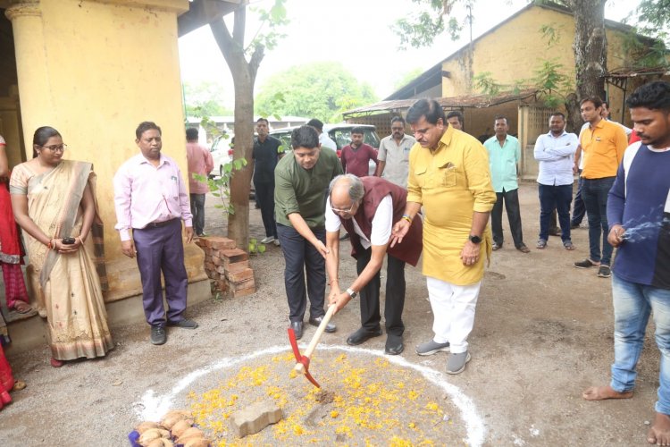 बृजमोहन ने किया सालेम कन्या स्कूल में 10 लाख से विधायक निधि से कक्ष निर्माण का भूमिपूजन