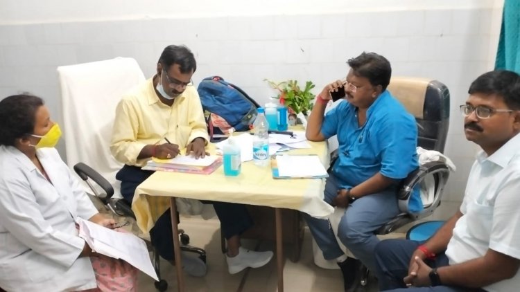 कुनकुरी मेडिकल हेल्थ कैम्प में न्यूरोसर्जन डॉ. अशोक येण्डे 343 मरीजों का किया इलाज़ संसदीय सचिव यू.डी. मिंज की विशेष पहल पर प्रख्यात न्यूरोसर्जन डॉ. अशोक येण्डे पहुंचे कुनकुरी