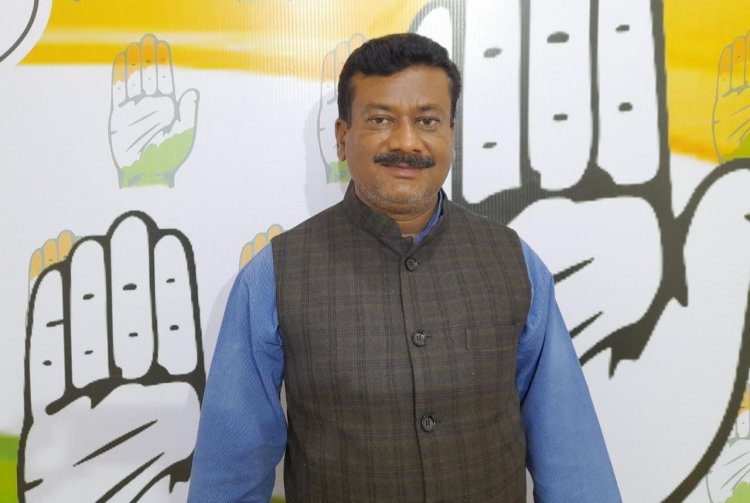 रमन भाजपा सरकार के कालनेमियों ने युवाओ के सरकारी नोकरी के अधिकार को खा गये थे माता कौशल्या के आशीर्वाद से ही प्रदेश के अनियमित कर्मचारियों को नियमित करने सरकार काम कर रही है