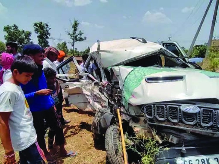 बिलासपुर स्कार्पियो और बस में टक्कर, कांग्रेस नेता व उनकी पत्नी गंभीर