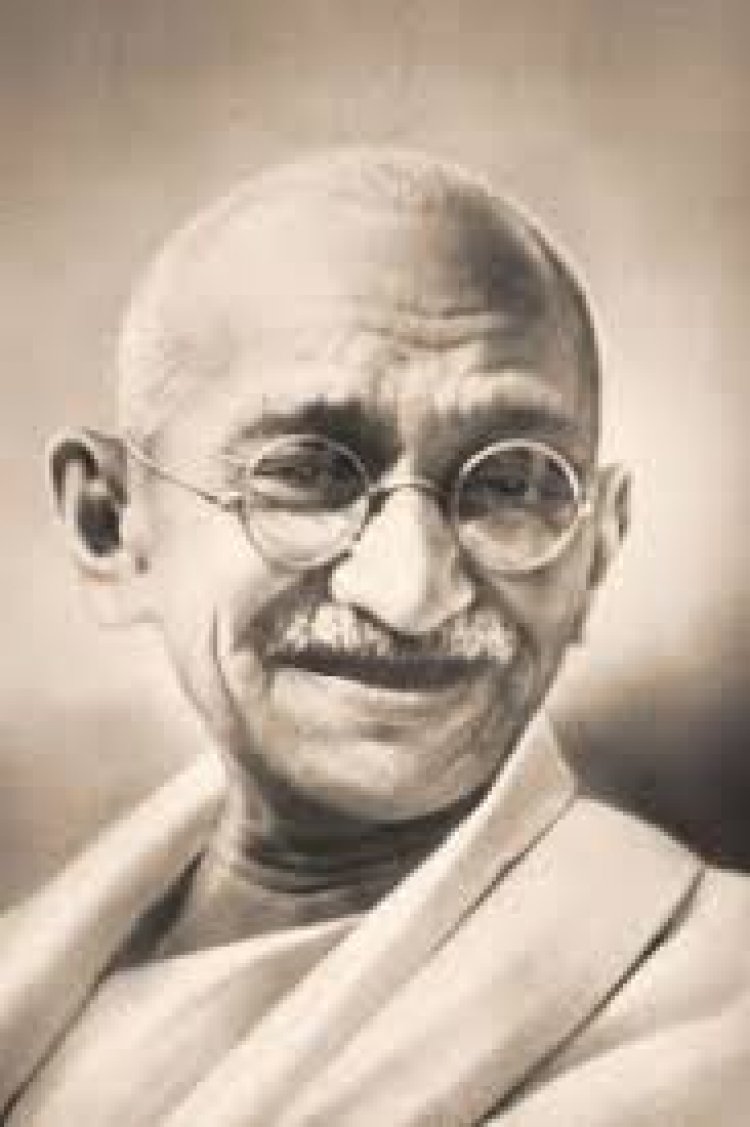 गांधी जी तुम्हें शत-शत नमन