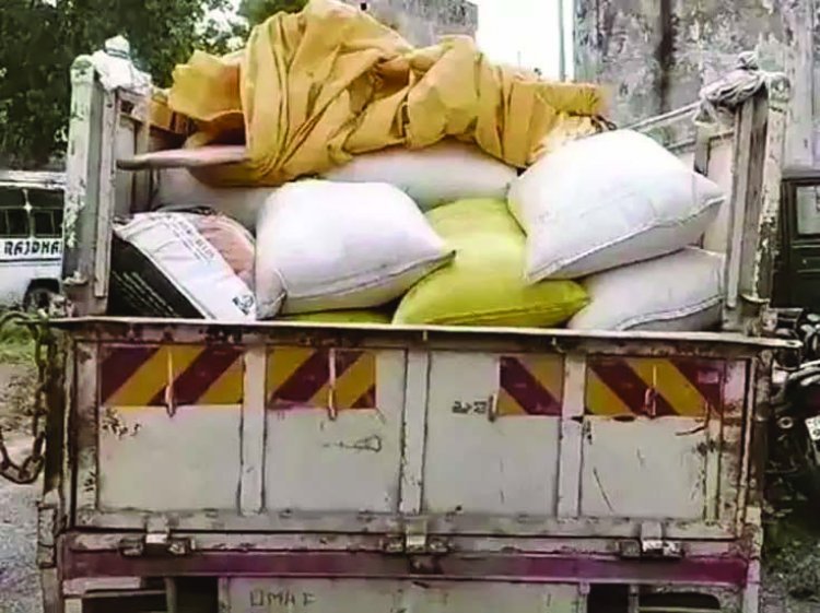 छत्तीसगढ़ राज्य पिकअप से 55 बोरी पीडीएस चावल जब्त, SDM ने की कार्रवाई