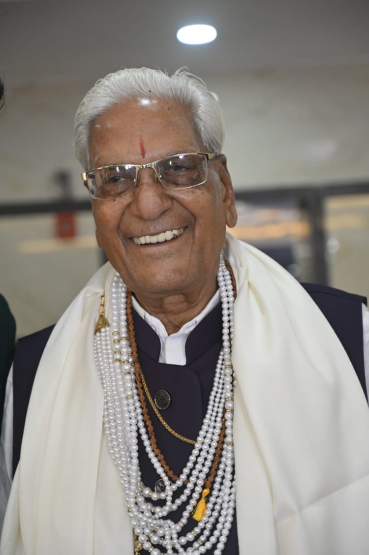 श्री अग्रसेन कन्या विवाह योजना : सियाराम अग्रवाल (राष्ट्रीय कार्यकारी अध्यक्ष) ने जारी की यह योजना मात्र रुपए 2,51,000 में संपन्न होगा इस योजना के तहत विवाह