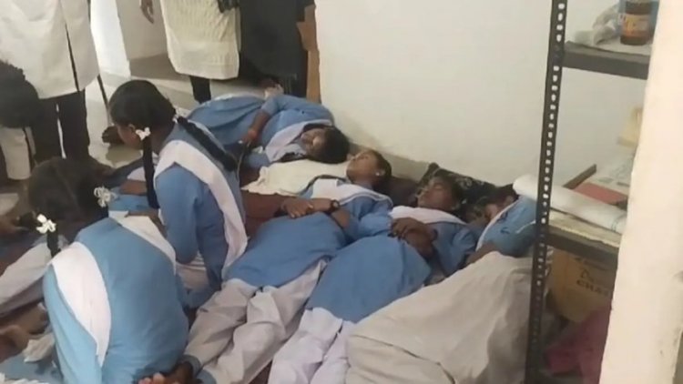 अचानक बेहोश हुईं छात्राएं, स्कूल में मचा हड़कंप