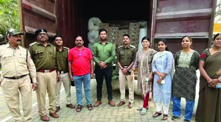 आबकारी विभाग की बड़ी कार्रवाई, 54 लाख रुपए की शराब जब्त