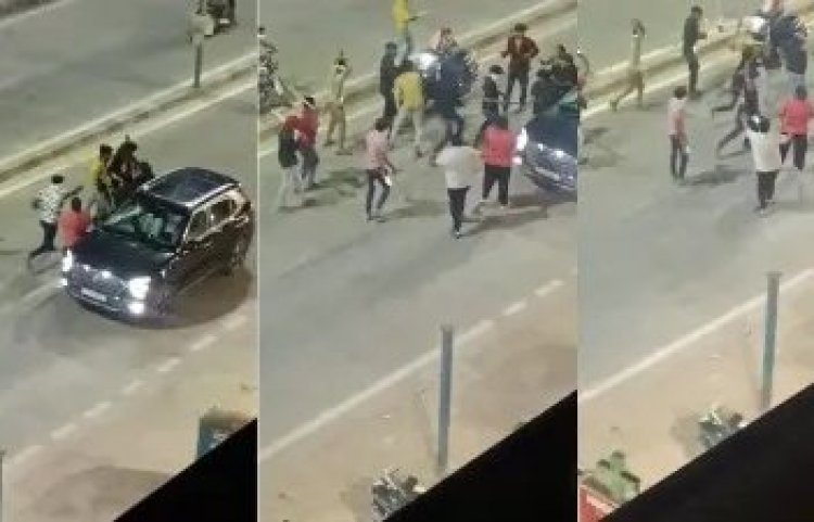 Gujarat हाथ में तलवार लिए बदमाशों ने किया तोड़फोड़, पुलिस ने किया पिछवाड़ा लाल