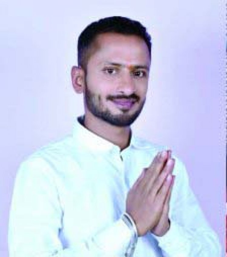 दुर्ग Breaking News तपन सरकार के गुर्गों ने बदमाश अवतार मरकाम को उतारा मौत के घाट, पुलिस हिरासत में छाया पार्षद आकाश मजूमदार सहित दो लोग