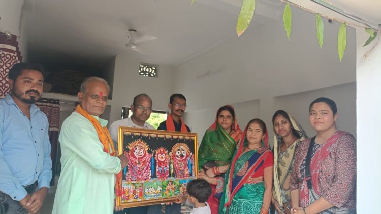प्रधानमंत्री आवास योजना (ग्रामीण) के हितग्राहियों का हुआ गृह प्रवेश सम्मिलित हुए जनपद पंचायत अध्यक्ष सविता भीम यादव।