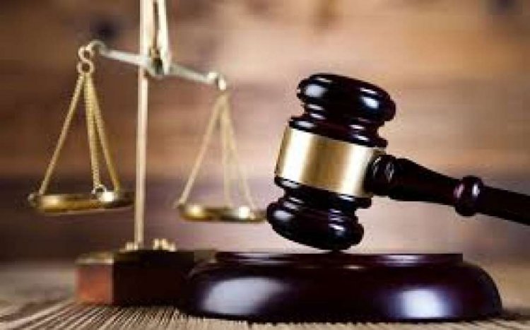 वकील ने न्यायाधीशों को बोला गुंडा, हाईकोर्ट ने सुनाई 6 महीने की सजा