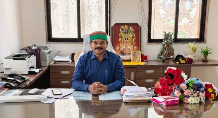 आईएएस अधिकारी डॉ. संतोष कुमार देवांगन ने पदभार ग्रहण…