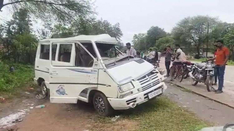 सड़क हादसे में शिक्षक-छात्र समेत 7 घायल, 2 गंभीर...