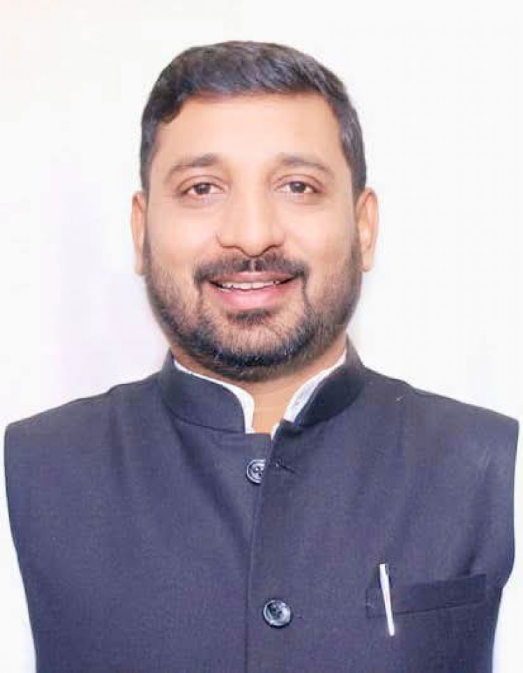 छत्तीसगढ फुटबॉल चैंपियंस लीग प्रतियोगिता 3 अक्टूबर से... प्रदेश के 10 शहरों के नाम से बनेगी फ्रेंचाइज टीमें, नीलामी के आधार पर होगा खिलाड़ियों का टीमों में चयन