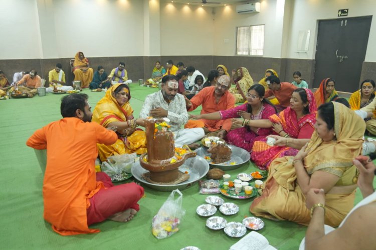 31 विप्र जोड़ों ने किया पार्थिव शिव का रुद्राभिषेक *