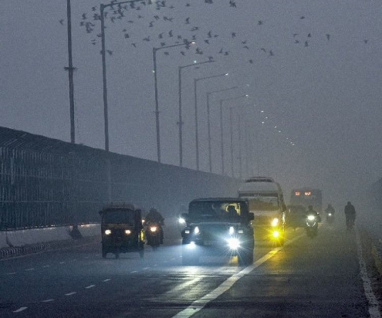 दिसंबर की ठंड ने दी दस्तक, दिल्ली में सीजन का सबसे ठंडा दिन