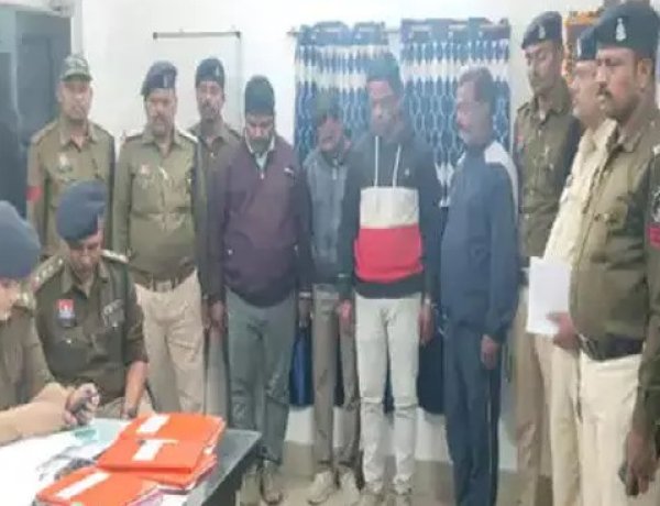 ढाई लाख को ढाई करोड़ बनाने का झांसा देने वाले तांत्रिक से ही लूट, 4 गिरफ्तार