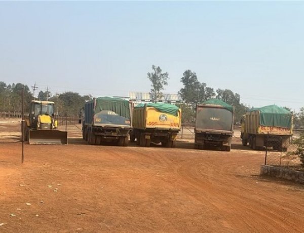 अवैध उत्खनन : एक जेसीबी, एक ट्रेक्टर और चार हाईवा जब्त