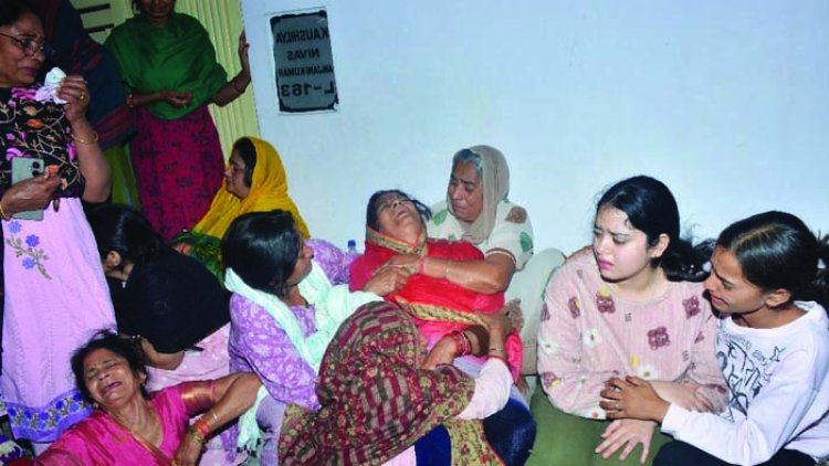 खौफनाक वारदात: नीट के लिए दबाव बनाने पर बेटे ने पिता की गोली मारकर की हत्या, शव के टुकड़े कर दोनों हाथ और पैर फेंक दिए, ड्रम में छिपाया धड़