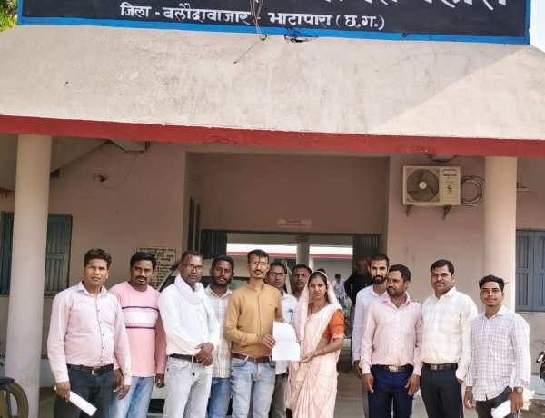 पलारी जनपद पंचायत के 37 आवास मित्रों का मानदेय अटका, जनपद अध्यक्ष से भुगतान की मांग