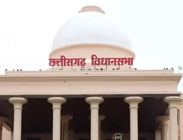 LPG संकट पर विधानसभा में हंगामा, स्थगन प्रस्ताव खारिज होने पर विपक्ष का प्रदर्शन