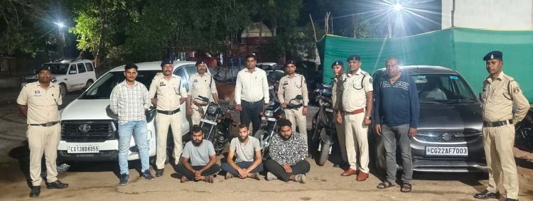 बैंक खातों को अनहोल्ड कर रकम निकालने वाले 3 आरोपी गिरफ्तार