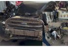 कार ने दो दुपहिया सवारों को मारी टक्कर: दो की मौत, एक गंभीर