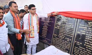 अब कोई भी गाँव पहुँचविहीन नहीं रहेगा-राजस्व मंत्री श्री टंक राम वर्मा   5.39 करोड़ रुपए के विकास कार्यों की सौगात  पड़कीडीह में बंजारी नाला पर बनेगा 5.20 करोड़ रुपए का विशाल पुल