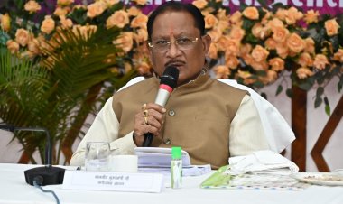 खाद गबन मामले में बड़ी कार्रवाई: प्रभारी शाखा प्रबंधक निलंबित  मुख्यमंत्री विष्णु देव साय के निर्देश पर जिला सहकारी बैंक ने की कार्रवाई
