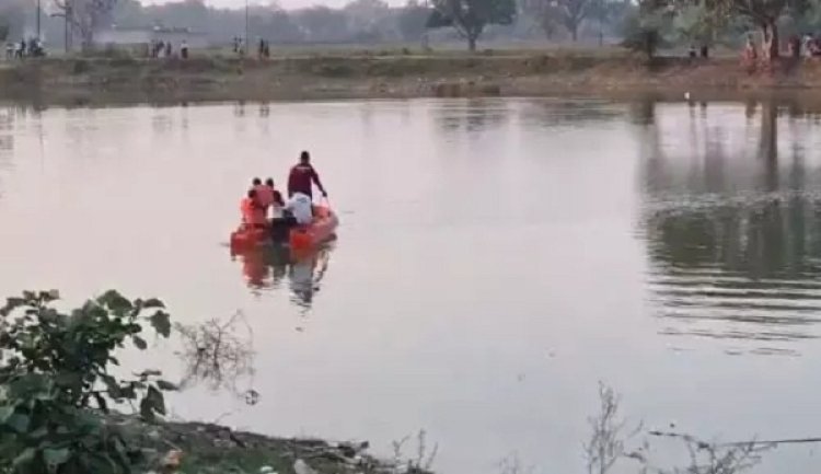 तालाब में डूबने से दो सगी बहनों की मौत, गांव में पसरा मातम