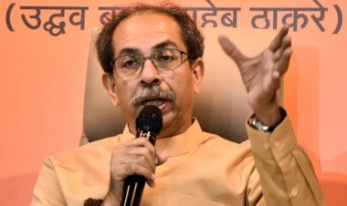 महाराष्ट्र में उद्धव ठाकरे के ७ सांसद शिंदे गुट के संपर्क में