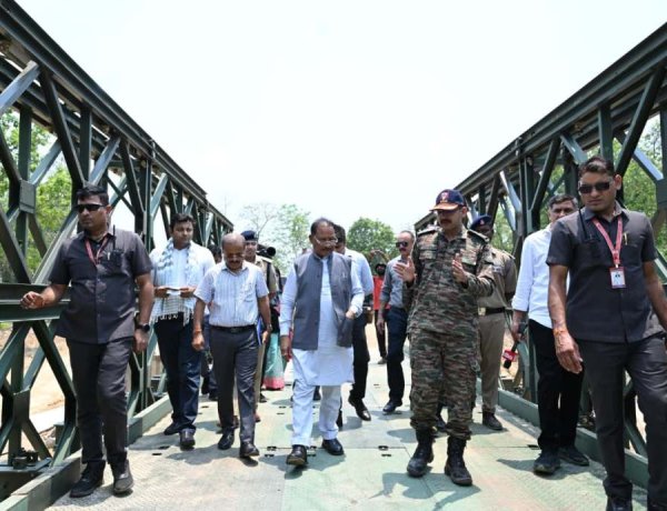 सीएम साय ने किया बेली ब्रिज का निरिक्षण