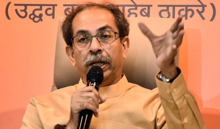 महाराष्ट्र में उद्धव ठाकरे के ७ सांसद शिंदे गुट के संपर्क में