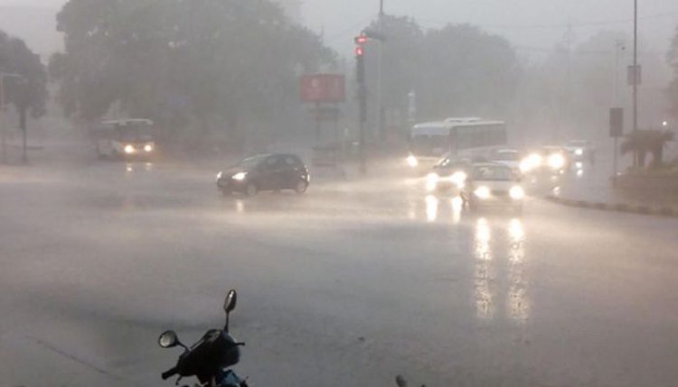 अगले 48 घंटे भारी वर्षा का अलर्ट, रायपुर समेत कई जिलों में झमाझम बारिश