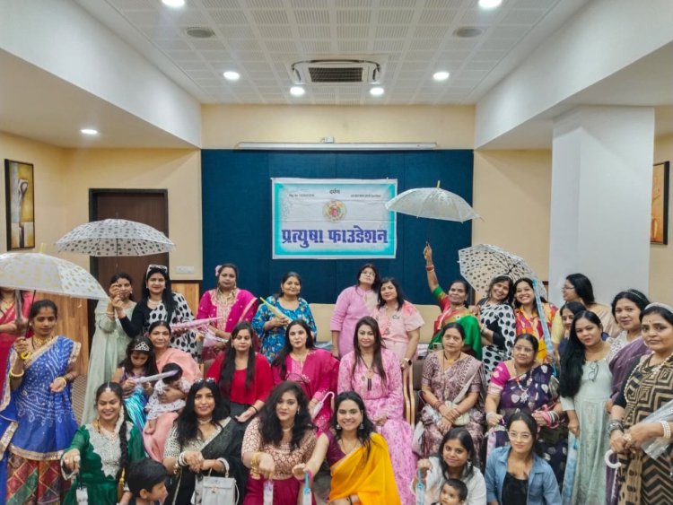 रिमझिम रिमझिम बारिश में  वेलकम मानसून का  प्रत्युषा फाउंडेशन रायपुर छत्तीसगढ़ द्वारा वृंदावन हॉल सिविल लाईन में वेलकम मानसून बॉलीवुड थीम पर कार्यक्रम का आयोजन किया गया ...