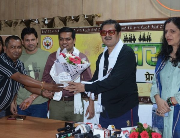 ‘हमर पहुना’ में रोहिताश्व गौड़ ने साझा किए ‘भाभी जी घर पर हैं’ के अनुभव