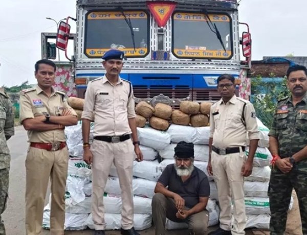 गुप्त चेंबर में छिपा रखा था 4.47 क्विंटल गांजा, पंजाब का तस्कर गिरफ्तार