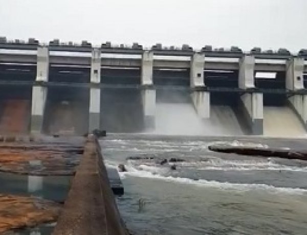 बांधों में बढ़ता जलस्तर, गंगरेल से 4 हजार क्यूसेक पानी छोड़ा गया