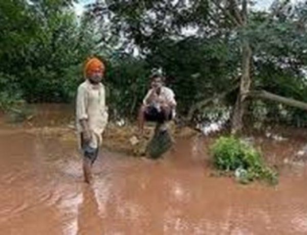 बिहार में बाढ़ः 11 जिलों में गंगा का जलस्तर बढ़ा, 19.57 लाख लोग प्रभावित
