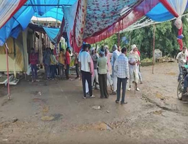 मध्य प्रदेश में गणेश पंडाल में करंट फैलने से चार युवकों की मौत, 3 घायल