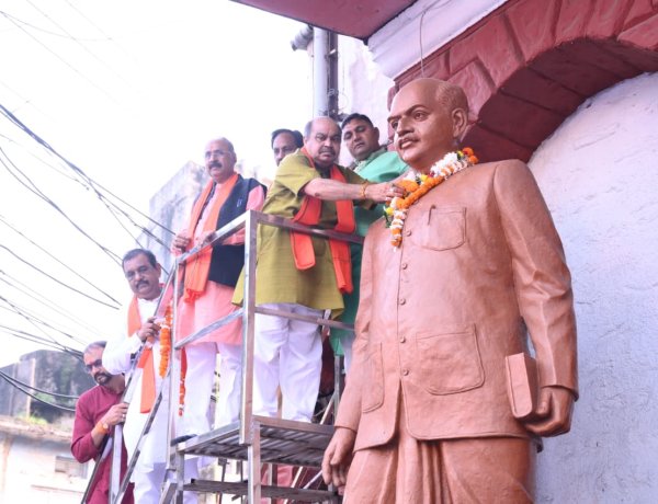 नशे के खिलाफ जनजागरण अभियान का तीसरा दिन, पुरन्दर मिश्रा के नेतृत्व में गूंजा नशामुक्ति का संदेश