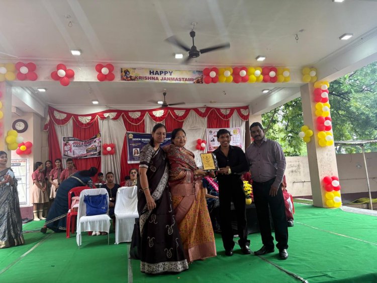 इनरव्हील क्लब ऑफ़ धमतरी के द्वारा सर्वोदय हायर सेकेंडरी इंग्लिश स्कूल में 25 अगस्त से 3 सितंबर तक जूडो और कराटे का प्रशिक्षण