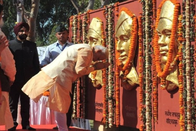 शहीद भगत सिंह की जयंती पर पीएम मोदी ने किया नमन