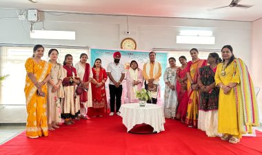 दिव्यरूपेण गरबा कन्या पूजन कन्या भोज का भव्य आयोजन किया प्रत्युषा फाउंडेशन ने