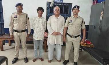 निर्वाचन कार्यालय के गोदाम से 10 मतपेटियां चोरी, चोर और खरीदने वाला कबाड़ी गिरफ्तार