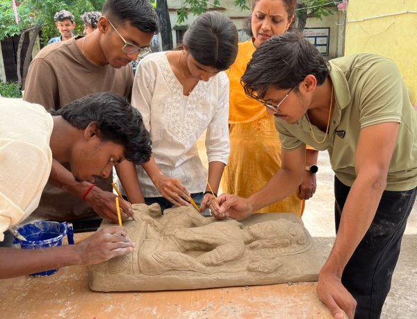 नवीन शासकीय महाविद्यालय, अमलीडीह, रायपुर में 23 सितंबर 2026 को “पुरातत्वीय प्रतिकृति प्लास्टर कास्ट” कार्यशाला का शुभारंभ किया गया।