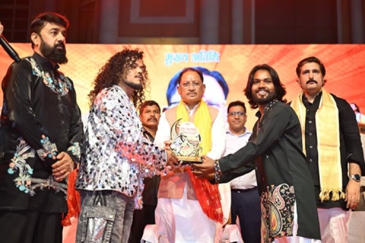 गरबा महोत्सव हमारी समृद्ध सांस्कृतिक परंपरा और मातृशक्ति के सम्मान का प्रतीक:मुख्यमंत्री साय