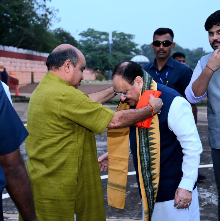 मुख्यमंत्री विष्णुदेव साय के साथ विधायक पुरन्दर मिश्रा ने केंद्रीय मंत्री जे.पी. नड्डा से की आत्मीय भेंट